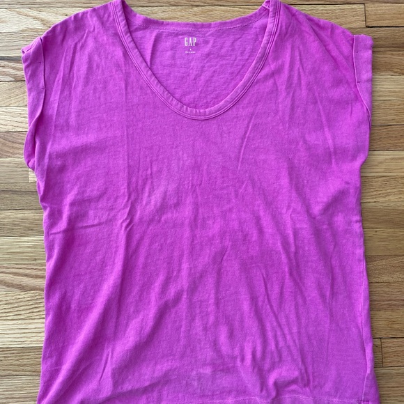Hot pink Target T-shirt - Picture 1 of 3
